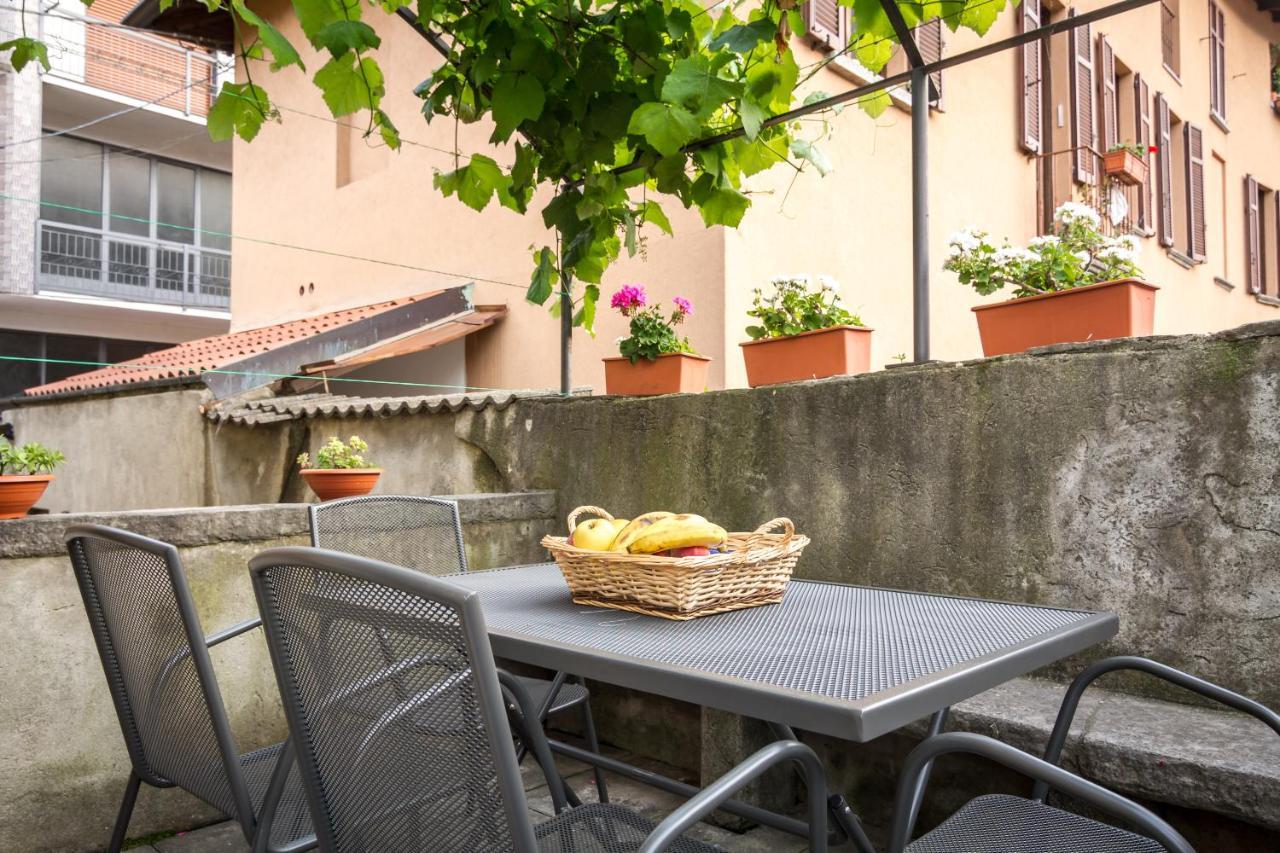 Vecchio Borgo Villa Torno Exterior foto